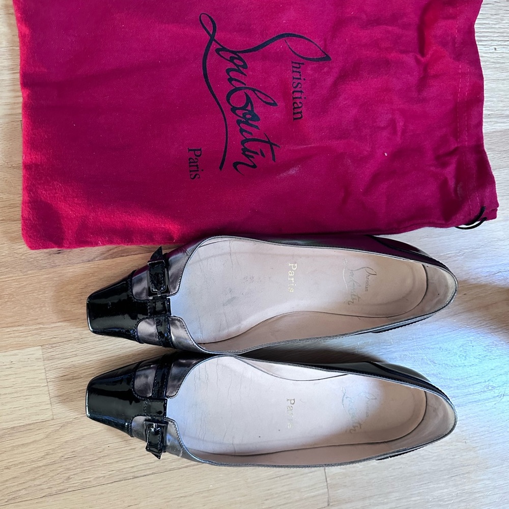 Christian Louboutin Flats